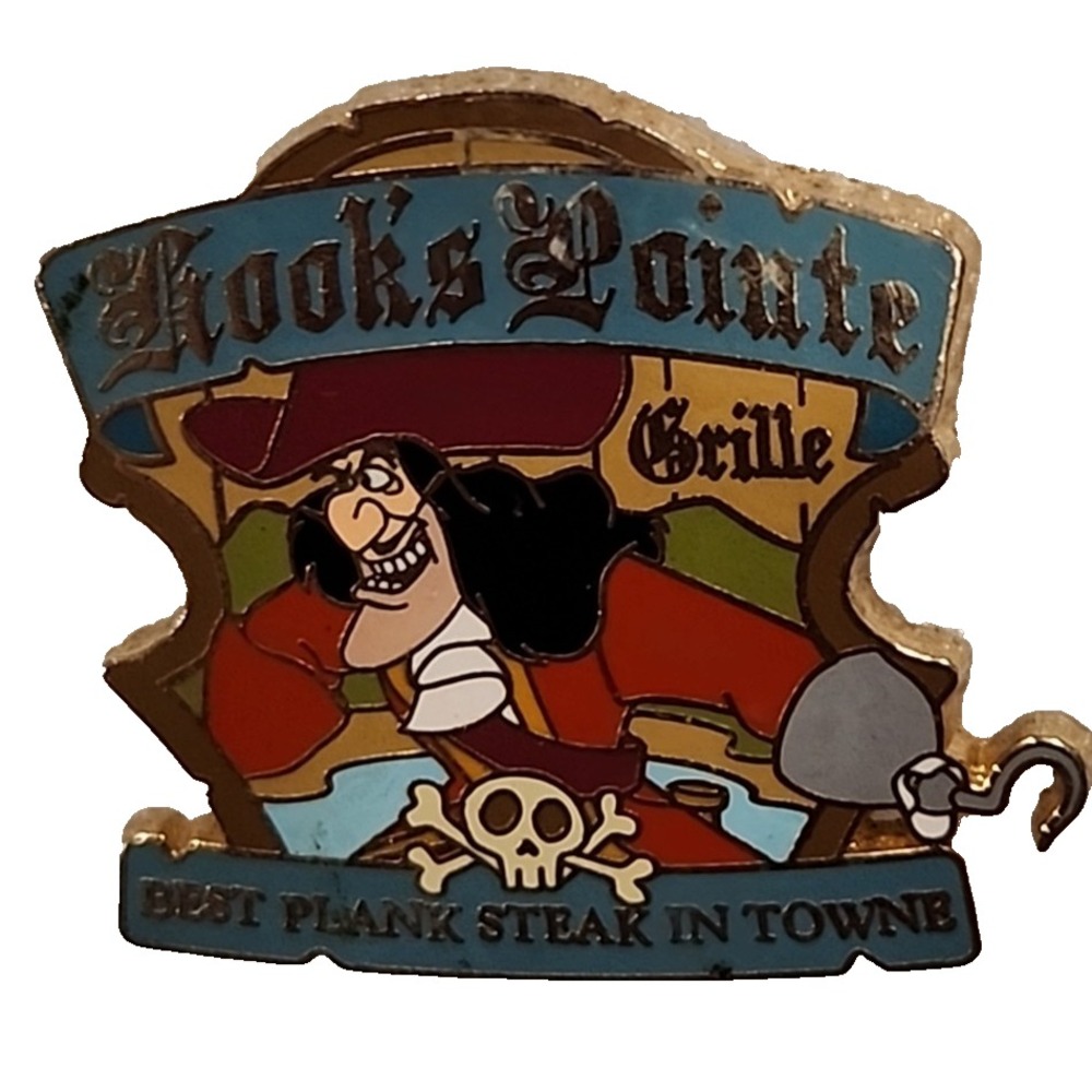 Disney‎ Pin Pirates of the Caribbean Captain Hook Hook's Pointe GWP DLR 47972
